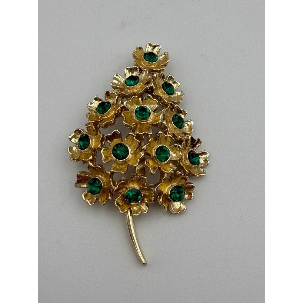 Vintage Gold Tone Christmas Tree Brooch Green Rhinestone Floral Holiday Pin